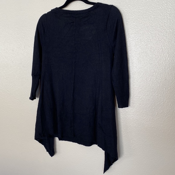 CLUB MONACO| 3/4 sleeve sweater top - Picture 10 of 14